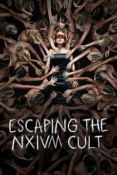 逃离 NXIVM 邪教：一位母亲为拯救女儿而战